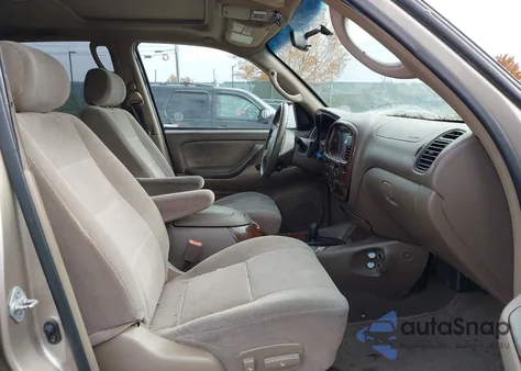 2003 Toyota Sequoia Sr5 V8 z USA, uszkodzony, nr VIN 5TDBT44A33S161812